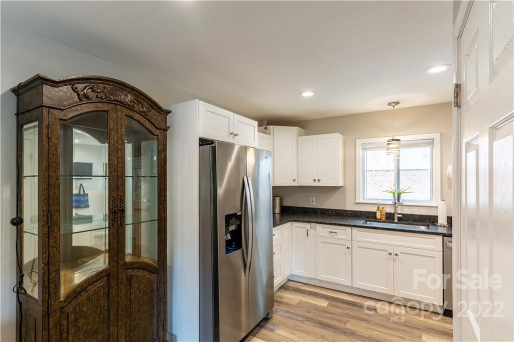 107 Pebblebrook Street Clyde, NC 28721 - Photo 16 of 45 Gallery Image 16