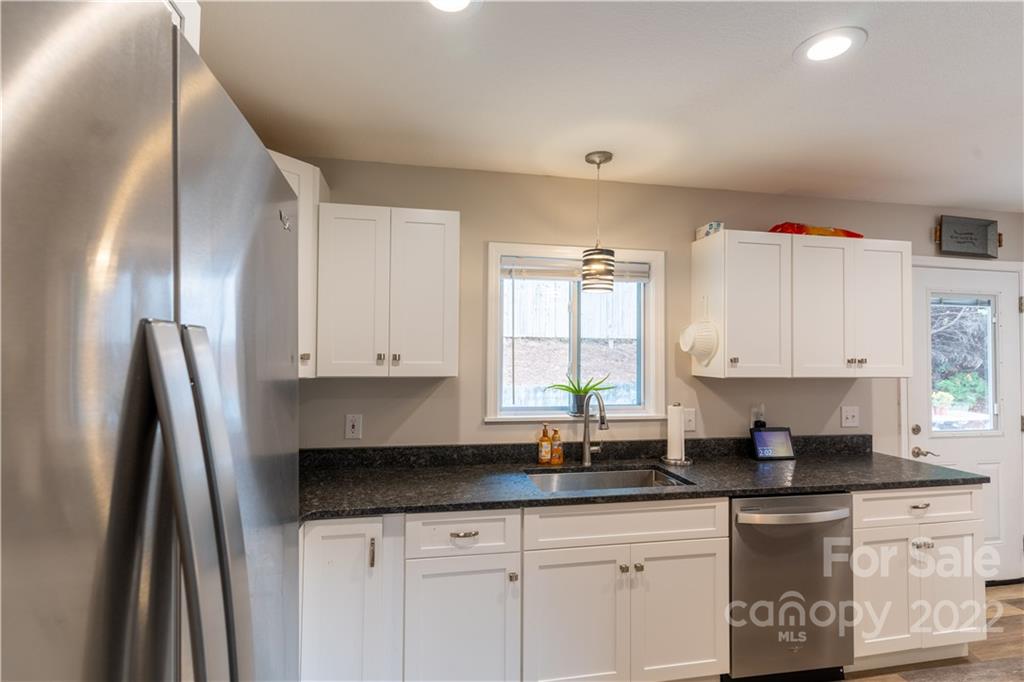 107 Pebblebrook Street Clyde, NC 28721 - Photo 17 of 45 Gallery Image 17