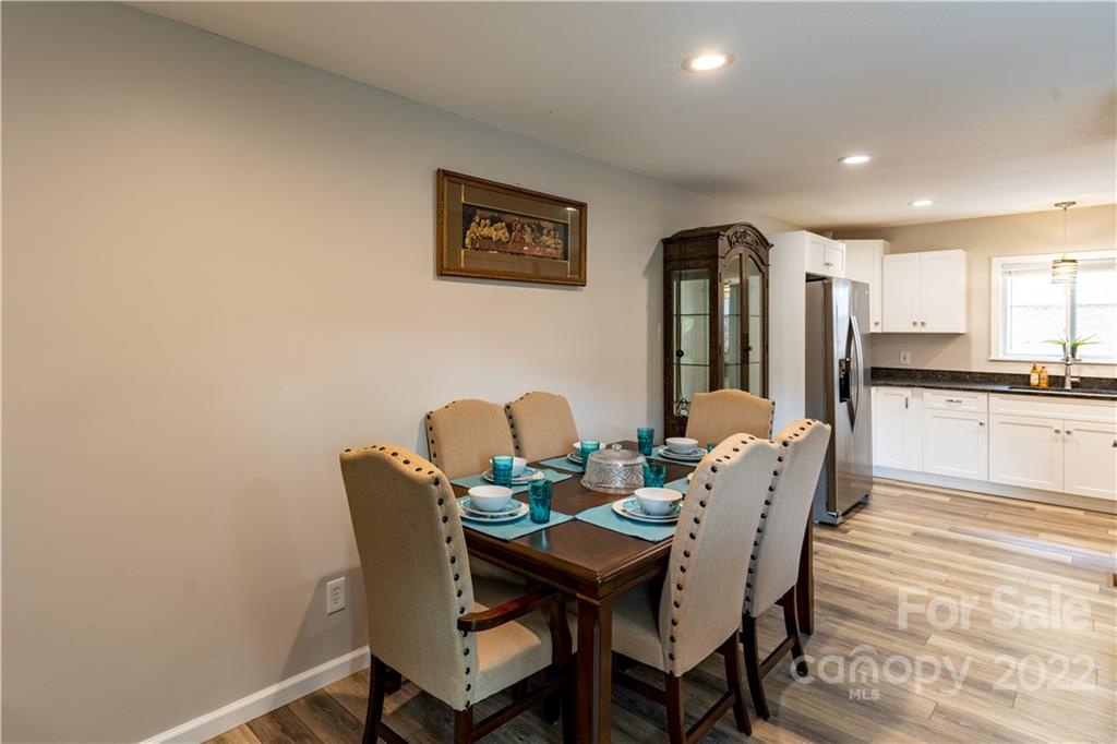 107 Pebblebrook Street Clyde, NC 28721 - Photo 5 of 45 Gallery Image 5