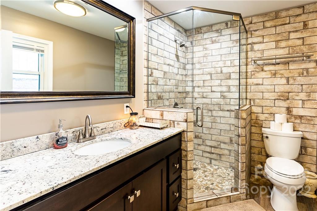 107 Pebblebrook Street Clyde, NC 28721 - Photo 8 of 45 Gallery Image 8
