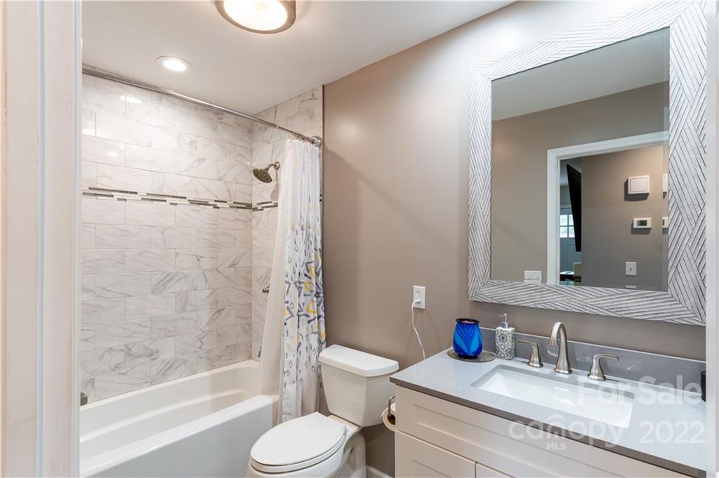 107 Pebblebrook Street Clyde, NC 28721 - Photo 10 of 45 Gallery Image 10