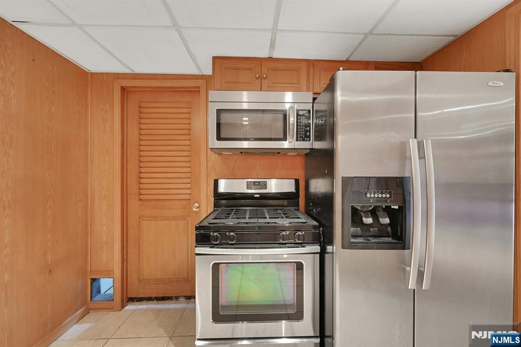 26 Alpine Drive Wayne, NJ 07470 - Photo 37 of 45