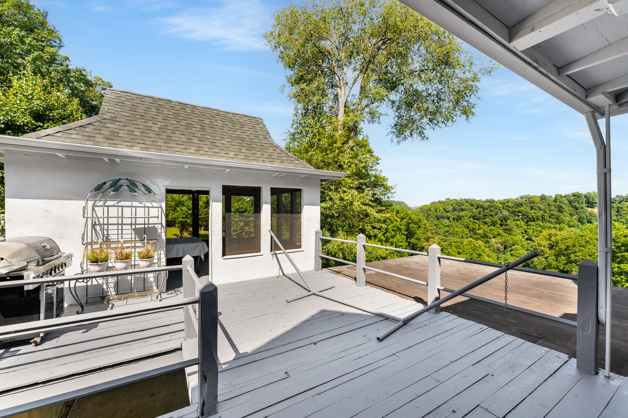 278 Captain Point Silver Point, TN 38582 - Photo 9 of 41 a view of a patio with wooden floor
