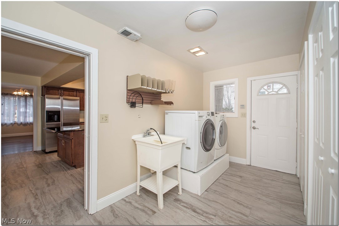 2771 Coventry Road Cleveland, OH 44120 - Photo 13 of 35 Gallery Image 13