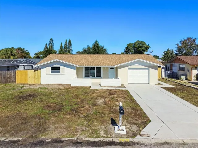 $299,900 | 7631 Briarwood Drive, Port Richey, FL 34668
