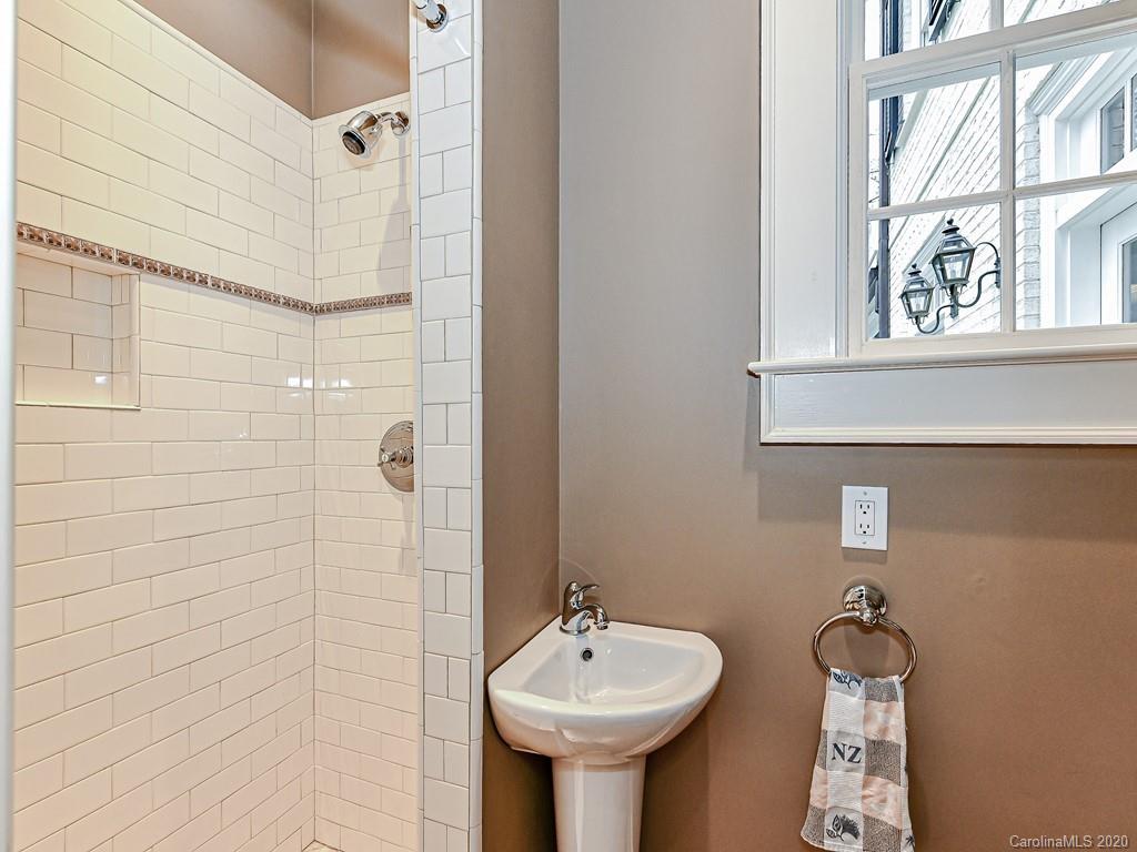 262 Colville Road Charlotte, NC 28207 - Photo 24 of 48 Gallery Image 24