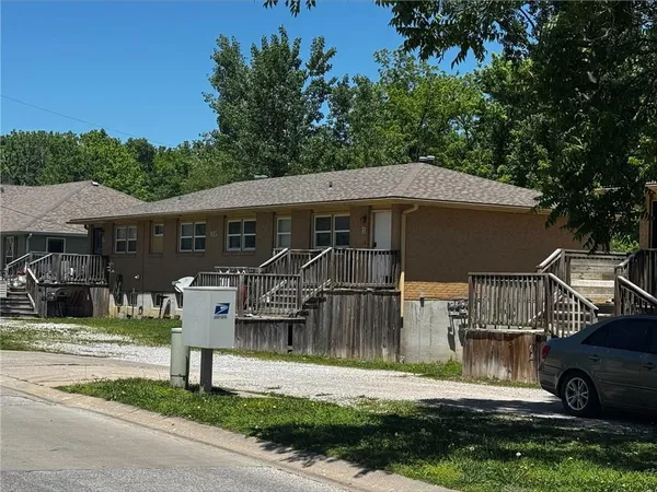 $375,000 | 815 Broad Street, Warrensburg, MO 64093