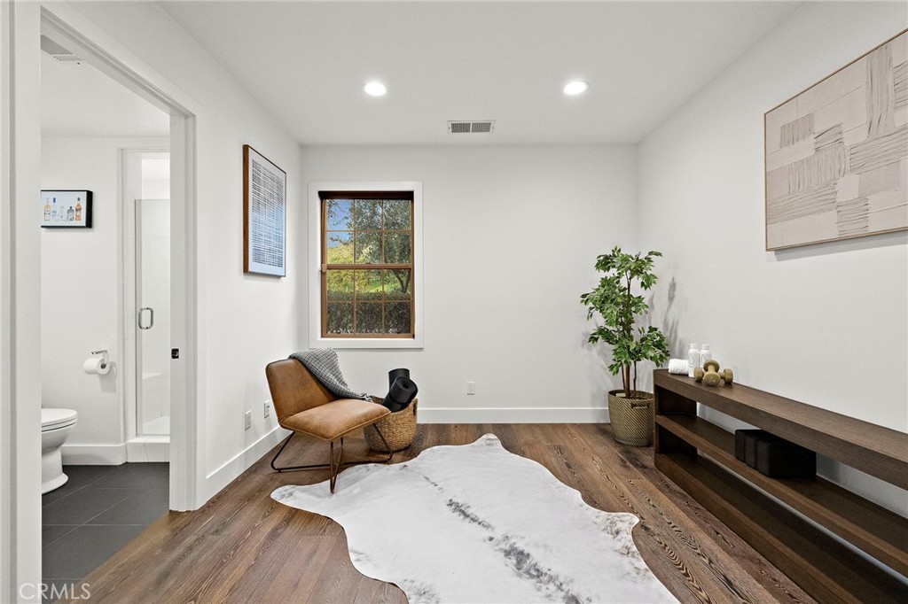 29 Small Grove Irvine, CA 92618 - Photo 18 of 42