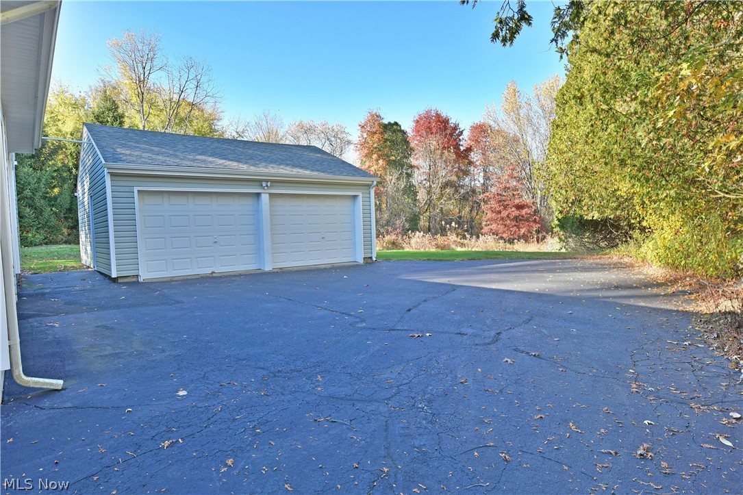 7553 Warren - Sharon Road Brookfield, OH 44403 - Photo 2 of 32