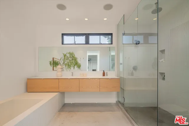 a bathroom with a tub