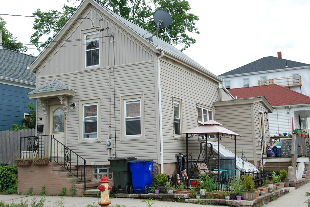 583 Slade Street Fall River, MA 02724 - Photo 1 of 24 Gallery Image 1