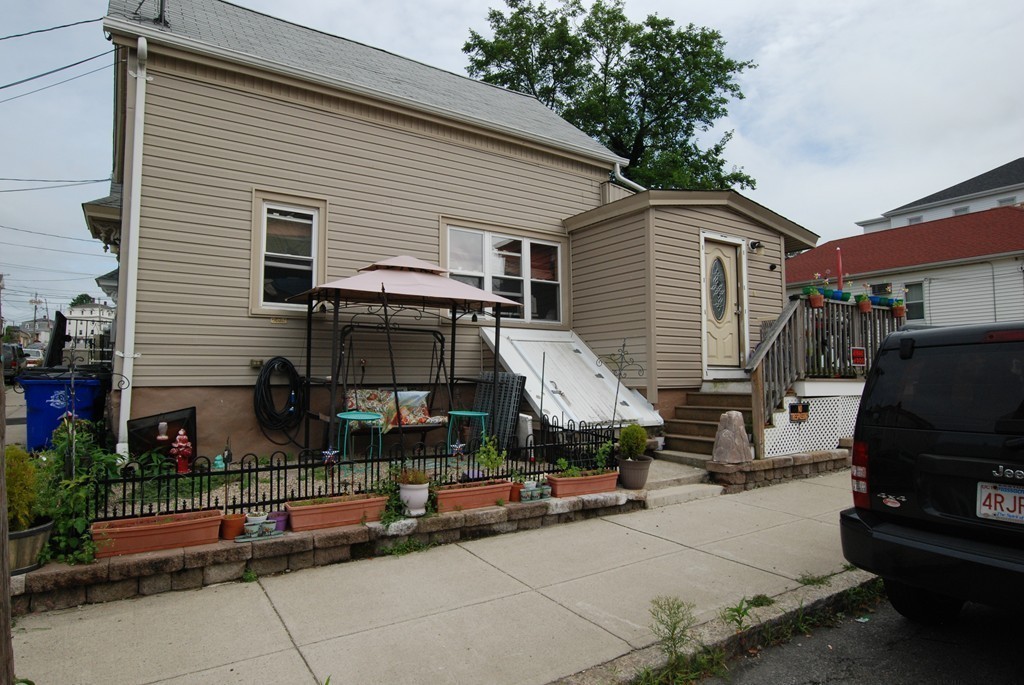 583 Slade Street Fall River, MA 02724 - Photo 4 of 24 Gallery Image 4