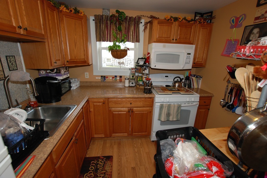 583 Slade Street Fall River, MA 02724 - Photo 9 of 24 Gallery Image 9