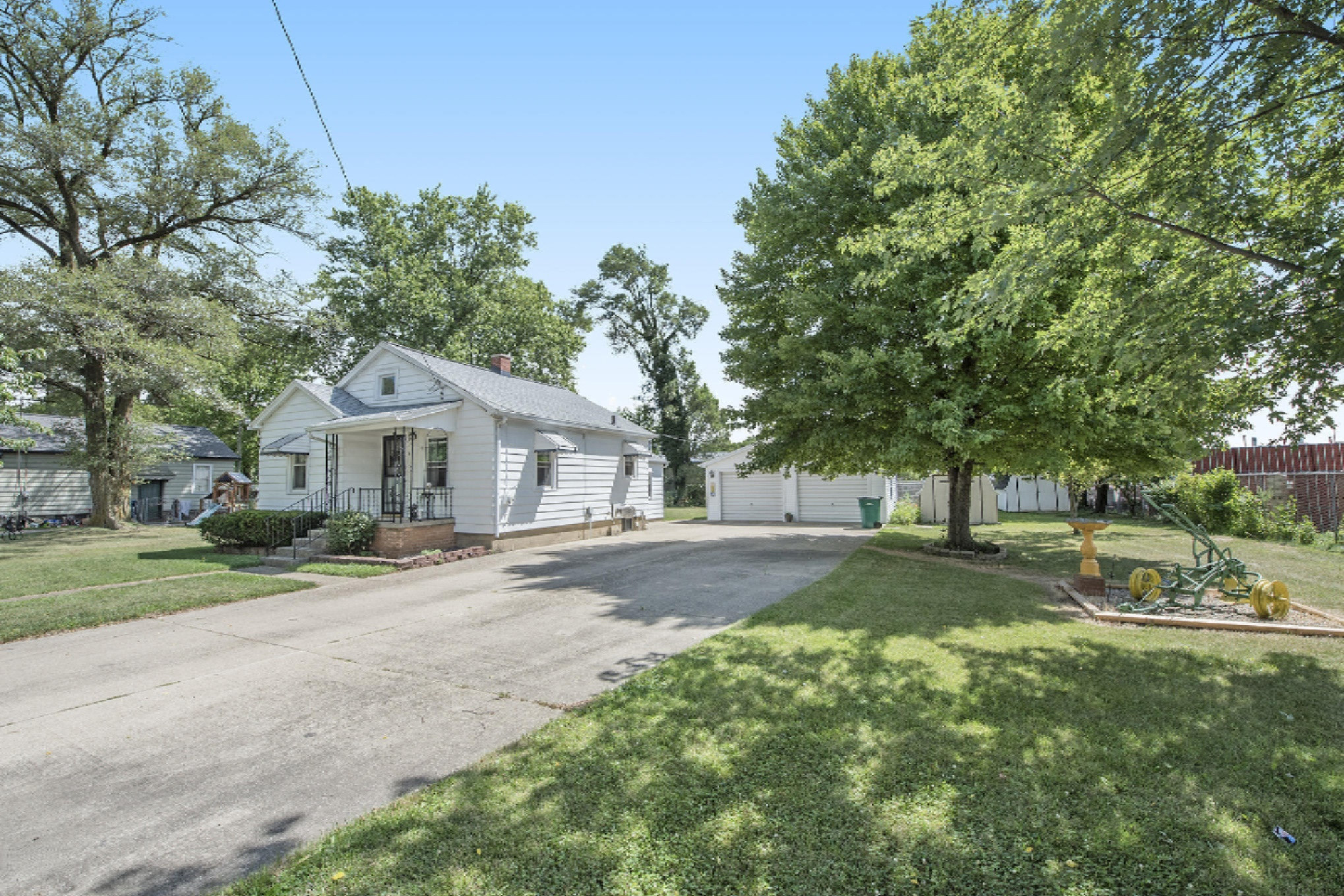 9 Springfield Drive Springfield, MI 49037 - Photo 2 of 19 Springfield Dr_2
