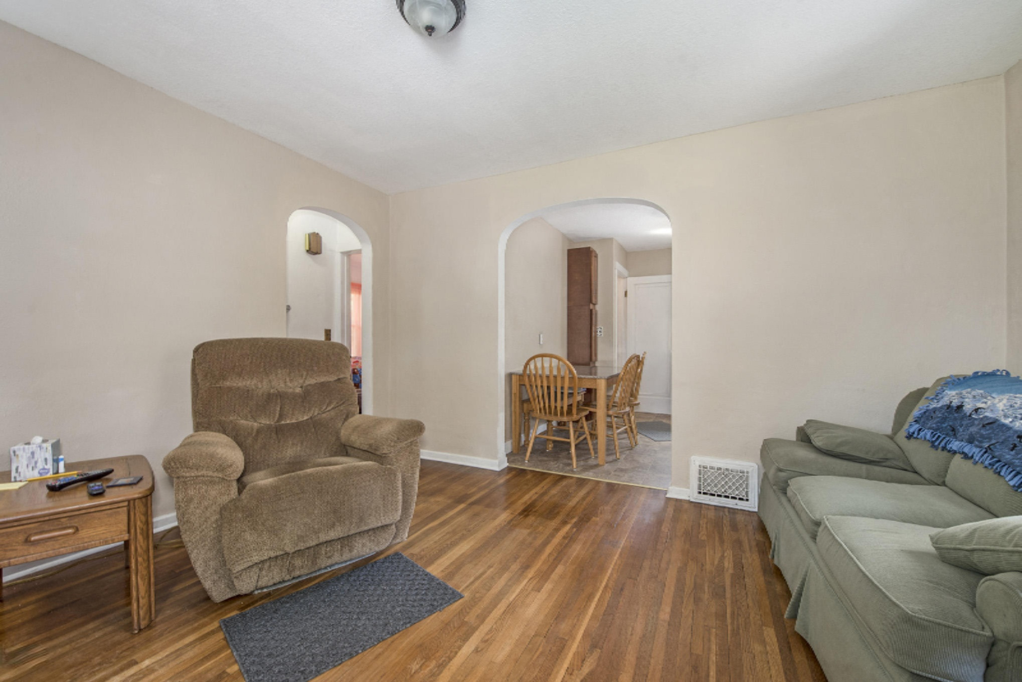 9 Springfield Drive Springfield, MI 49037 - Photo 3 of 19 Springfield Dr_10