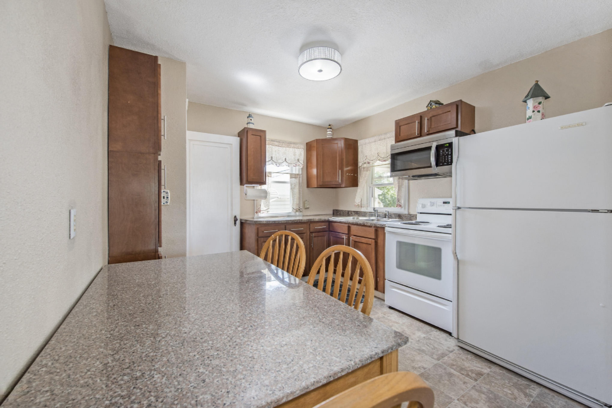 9 Springfield Drive Springfield, MI 49037 - Photo 7 of 19 Springfield Dr_14