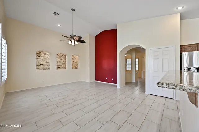 $2,700 | 2222 East Redwood Drive, Chandler, AZ 85286