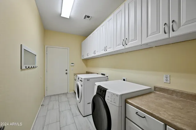 $2,700 | 2222 East Redwood Drive, Chandler, AZ 85286