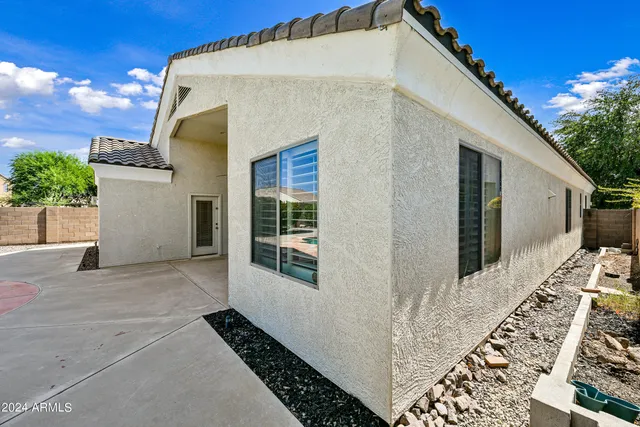 $2,700 | 2222 East Redwood Drive, Chandler, AZ 85286