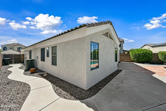 $2,700 | 2222 East Redwood Drive, Chandler, AZ 85286