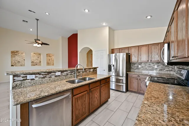 $2,700 | 2222 East Redwood Drive, Chandler, AZ 85286