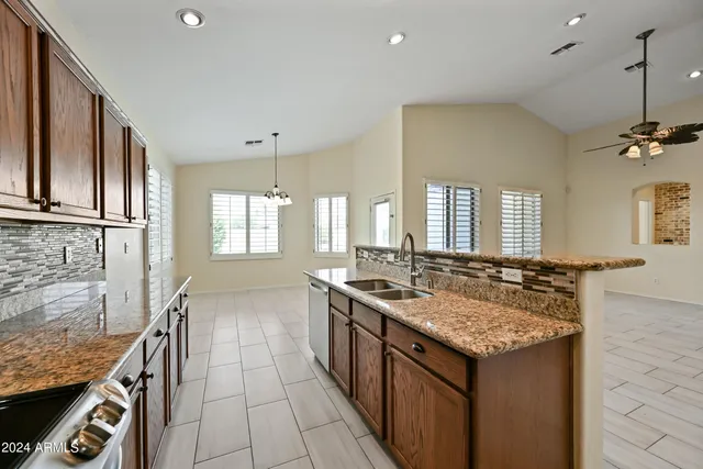 $2,700 | 2222 East Redwood Drive, Chandler, AZ 85286