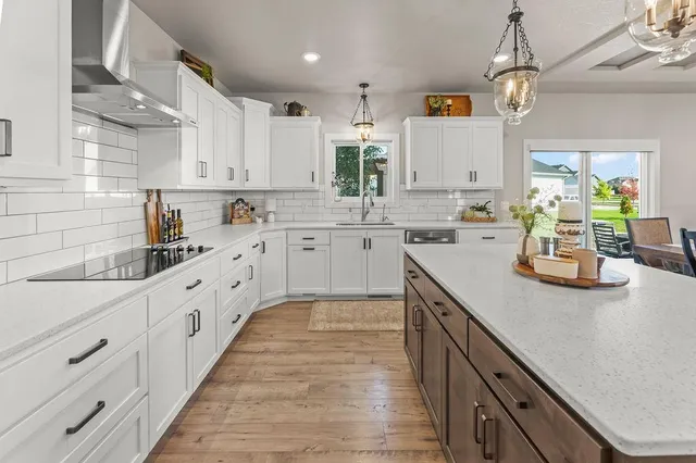 $800,000 | 3755 Houkom Drive East, West Fargo, ND 58078