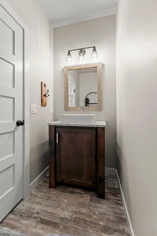 $789,890 | 3755 Houkom Drive East, West Fargo, ND 58078