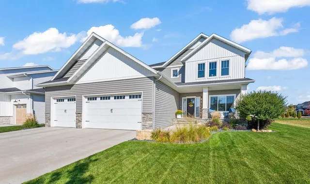 $800,000 | 3755 Houkom Drive East, West Fargo, ND 58078