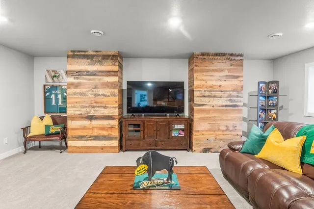 $800,000 | 3755 Houkom Drive East, West Fargo, ND 58078