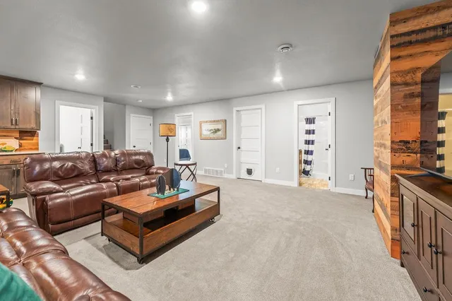 $789,890 | 3755 Houkom Drive East, West Fargo, ND 58078