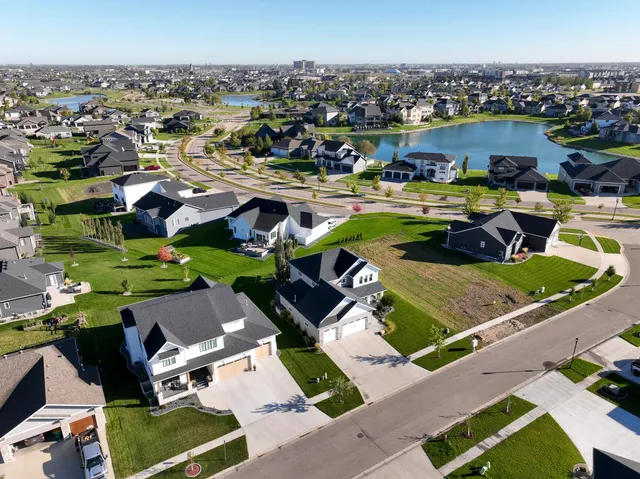 $789,890 | 3755 Houkom Drive East, West Fargo, ND 58078