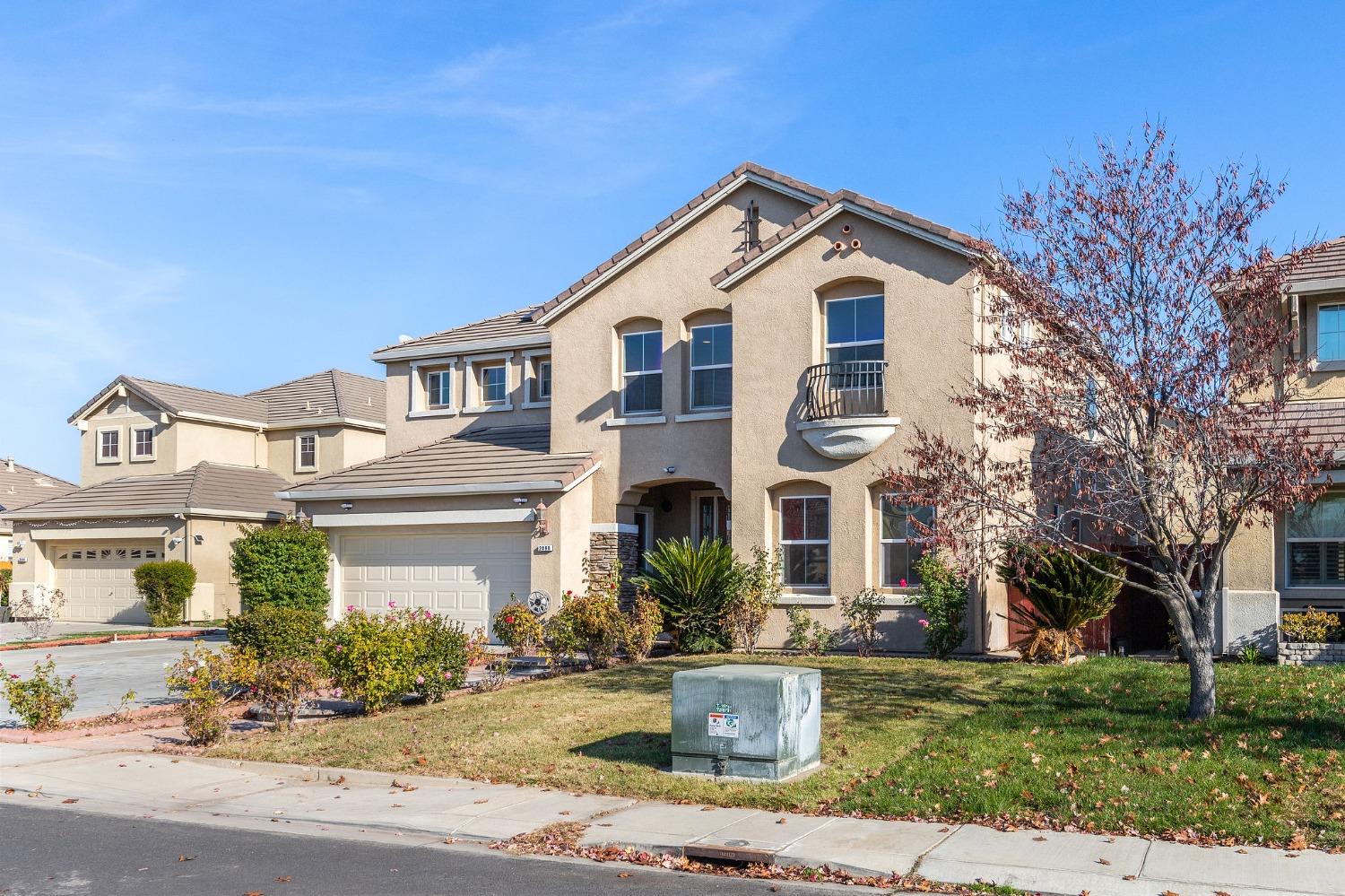 2090 Wisteria Place Manteca, CA 95337 - Photo 2 of 78