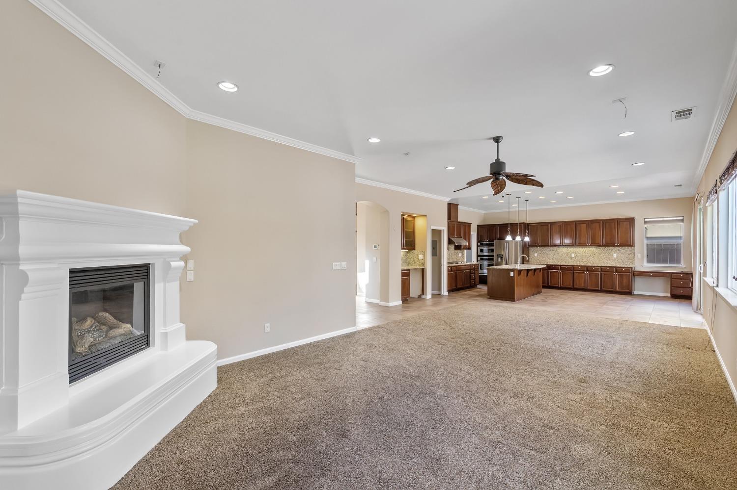 2090 Wisteria Place Manteca, CA 95337 - Photo 27 of 78