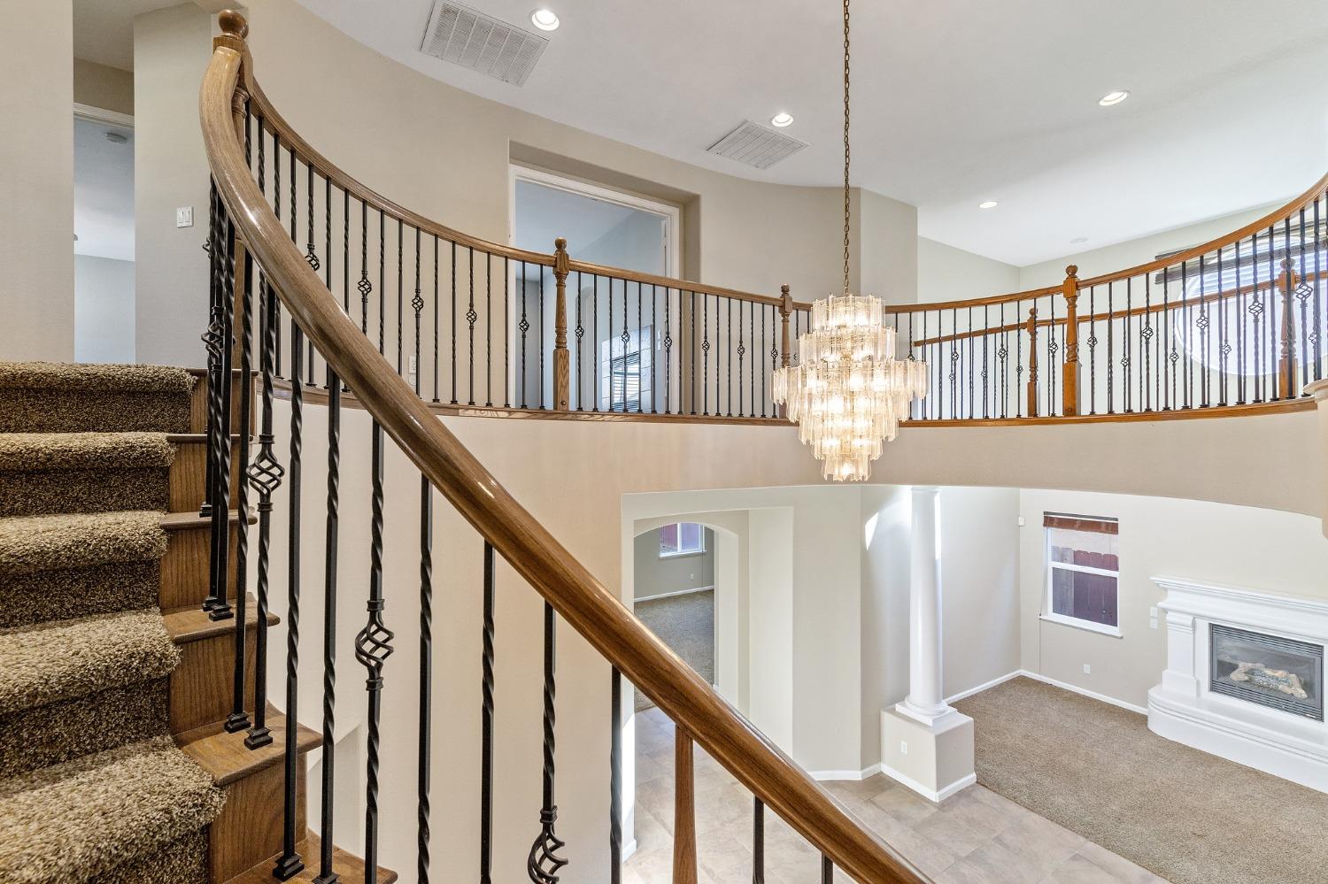 2090 Wisteria Place Manteca, CA 95337 - Photo 31 of 78