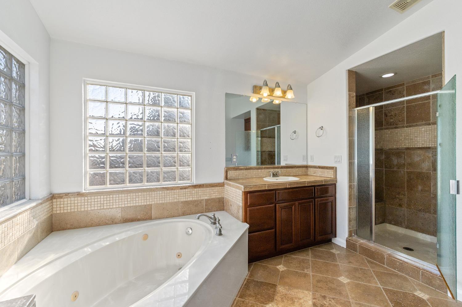 2090 Wisteria Place Manteca, CA 95337 - Photo 39 of 78