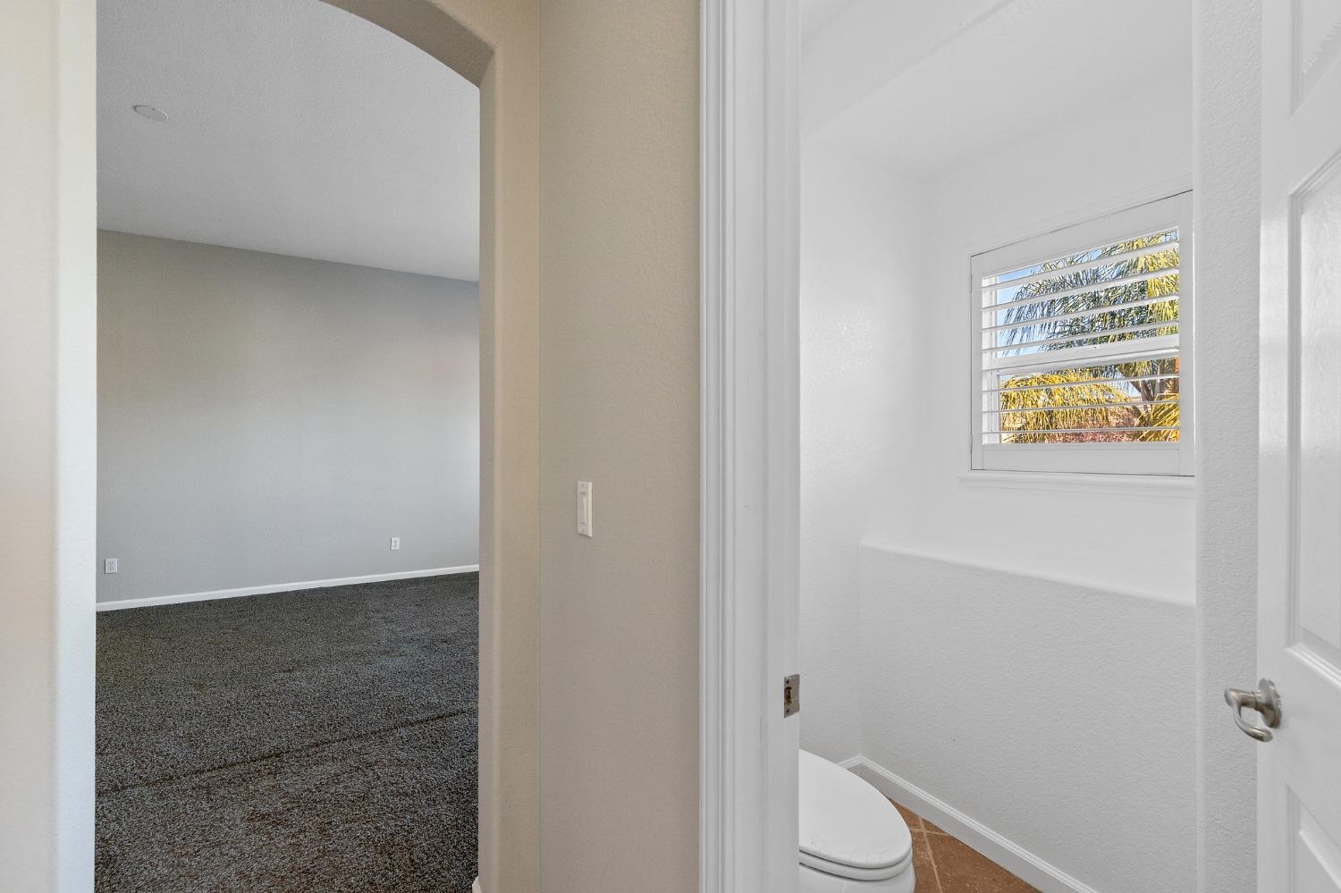 2090 Wisteria Place Manteca, CA 95337 - Photo 41 of 78