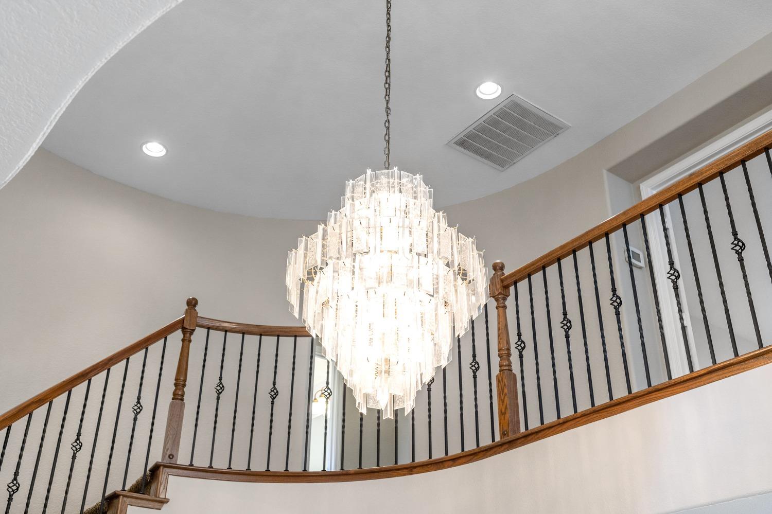 2090 Wisteria Place Manteca, CA 95337 - Photo 9 of 78