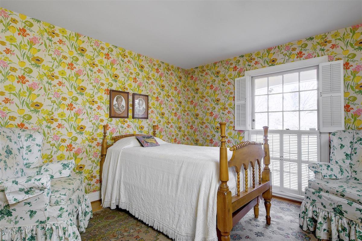 6422 Regal Road Louisville, KY 40222 - Photo 22 of 28 Another first floor bedroom