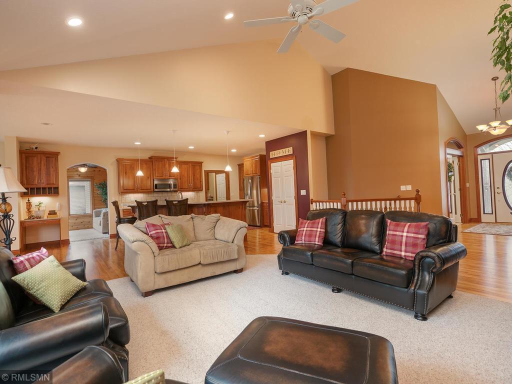 3513 Jasper Lane Northeast Rochester, MN 55906 - Photo 8 of 48