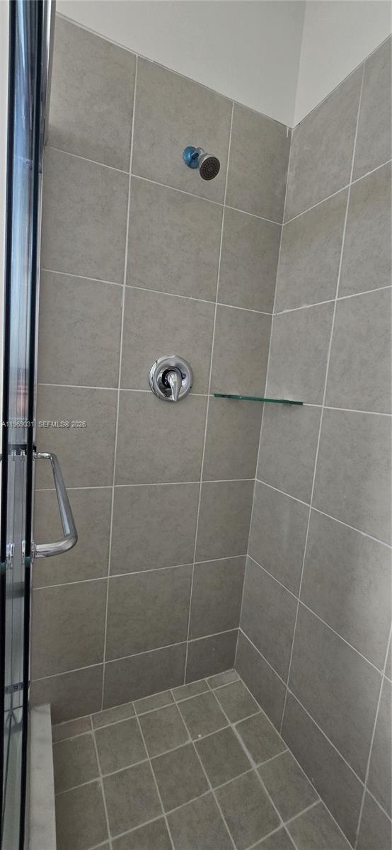 2729 Southeast 26th Road, Unit 2729 Homestead, FL 33035 - Photo 31 of 57 a bathroom with a shower