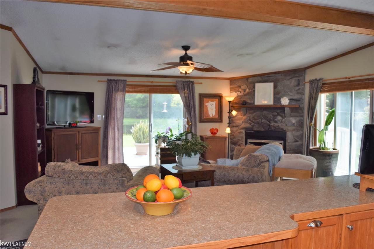9115 Folkert Road Algonac, MI 48001 - Photo 6 of 31