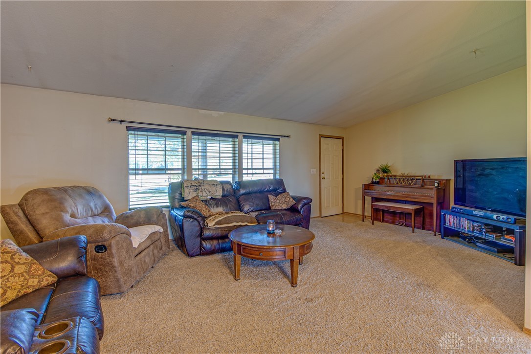 2750 South Tecumseh Road Springfield, OH 45502 - Photo 31 of 38 Gallery Image 31