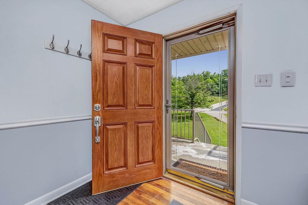 6511 Taylor Road Cincinnati, OH 45248 - Photo 5 of 38