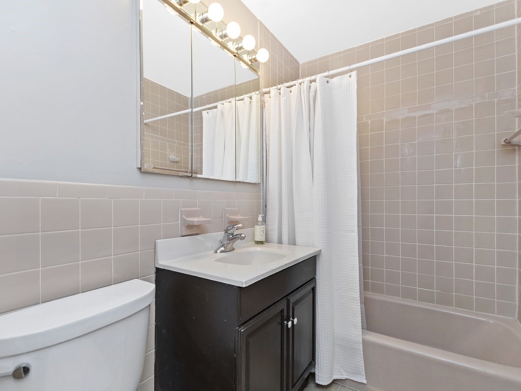 57 Jacqueline Road, Unit 10 Waltham, MA 02452 - Photo 18 of 33 Gallery Image 18
