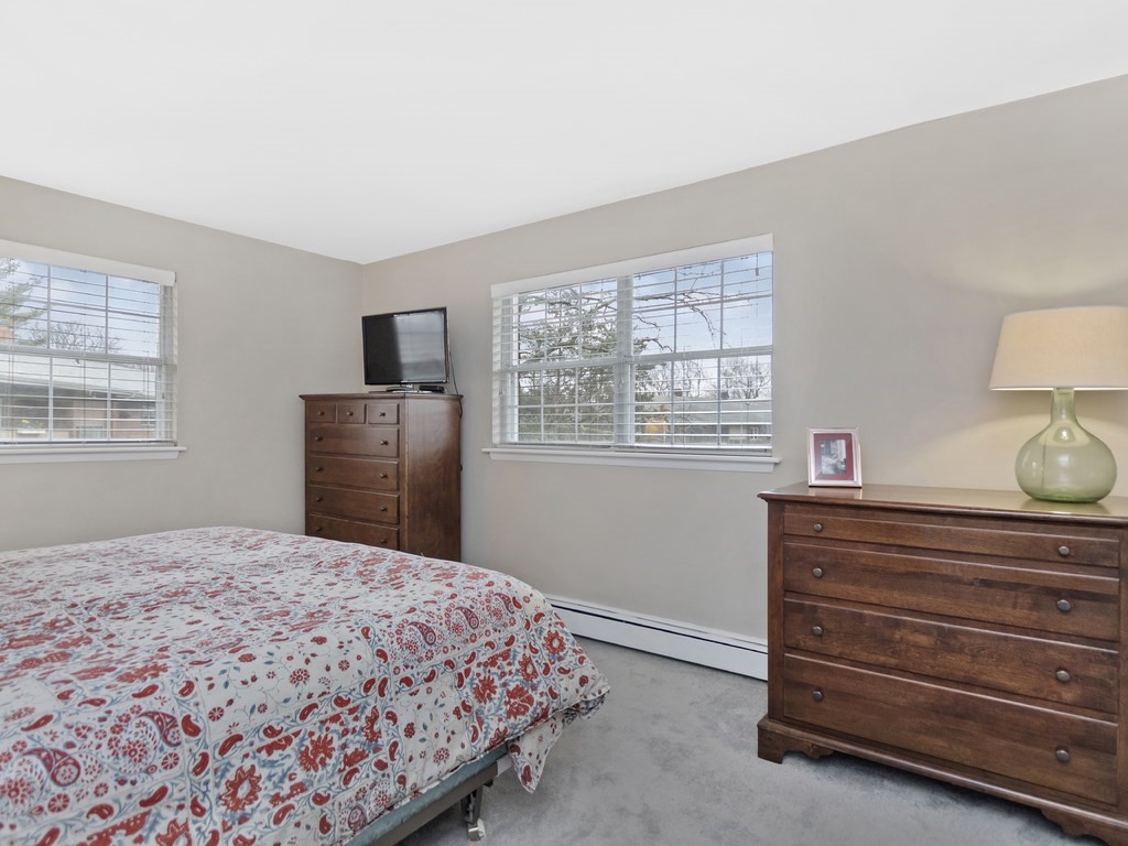 57 Jacqueline Road, Unit 10 Waltham, MA 02452 - Photo 21 of 33 Gallery Image 21