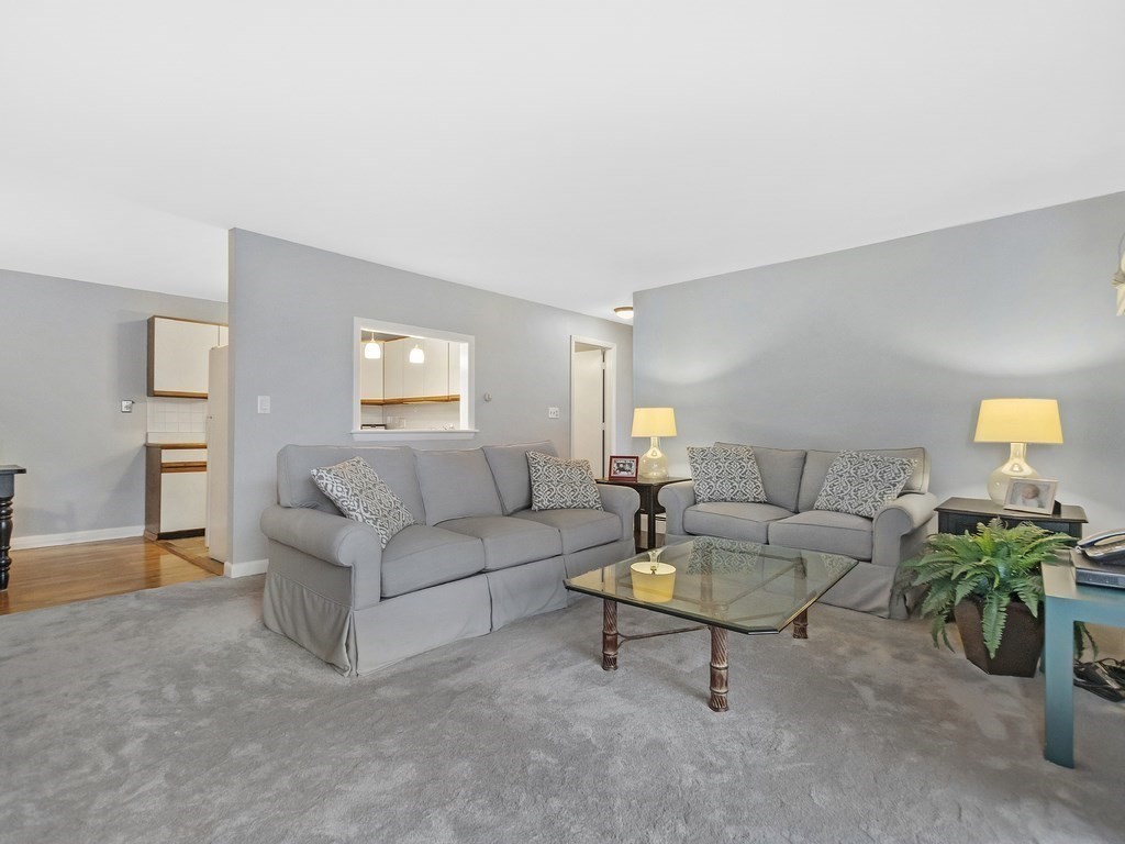 57 Jacqueline Road, Unit 10 Waltham, MA 02452 - Photo 3 of 33 Gallery Image 3