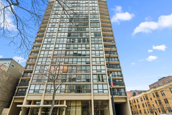 $189,000 | 1540 North LaSalle Drive, Unit 907, Chicago, IL 60610