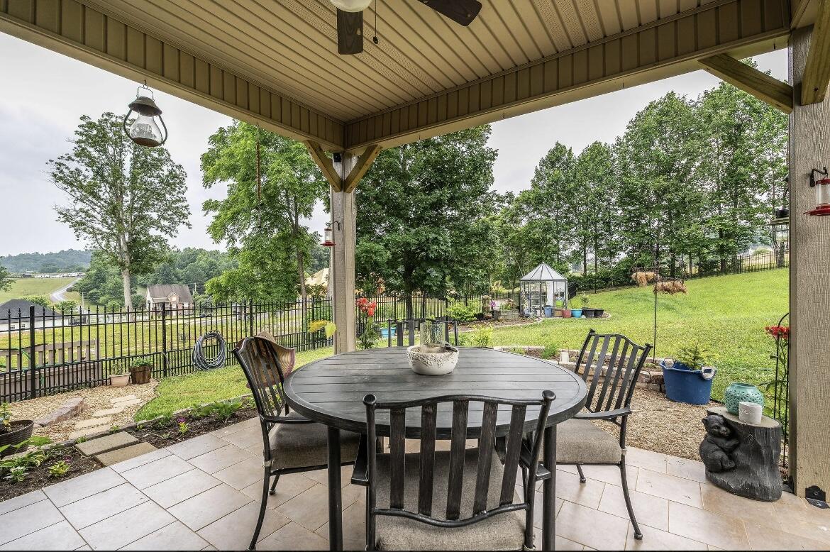 745 Pasture Rdg Road Piney Flats, TN 37686 - Photo 8 of 21 E598D58B-9D71-4C6D-90C2-F63D38F52194