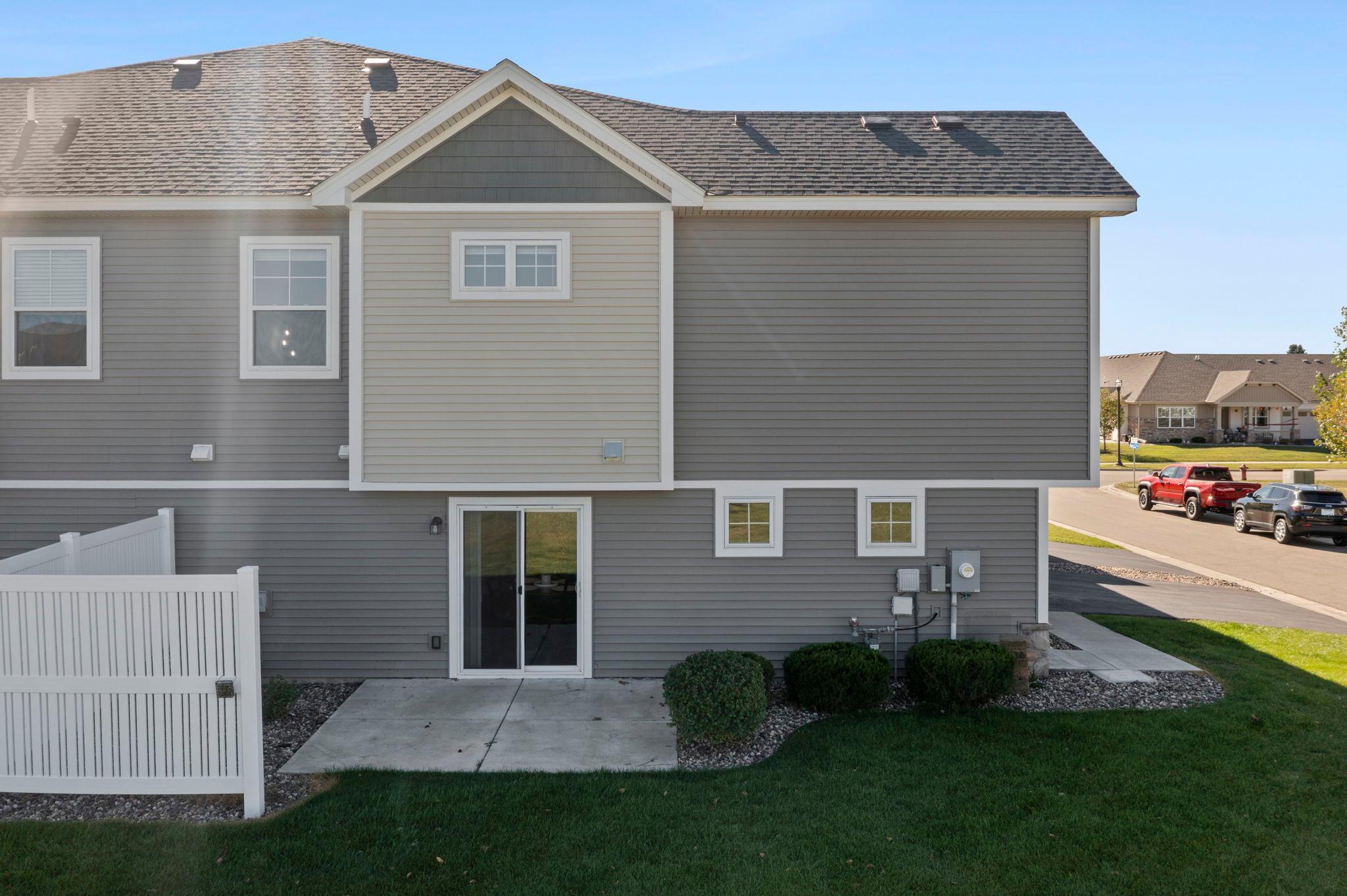 6151 Idora Court South Cottage Grove, MN 55016 - Photo 12 of 45